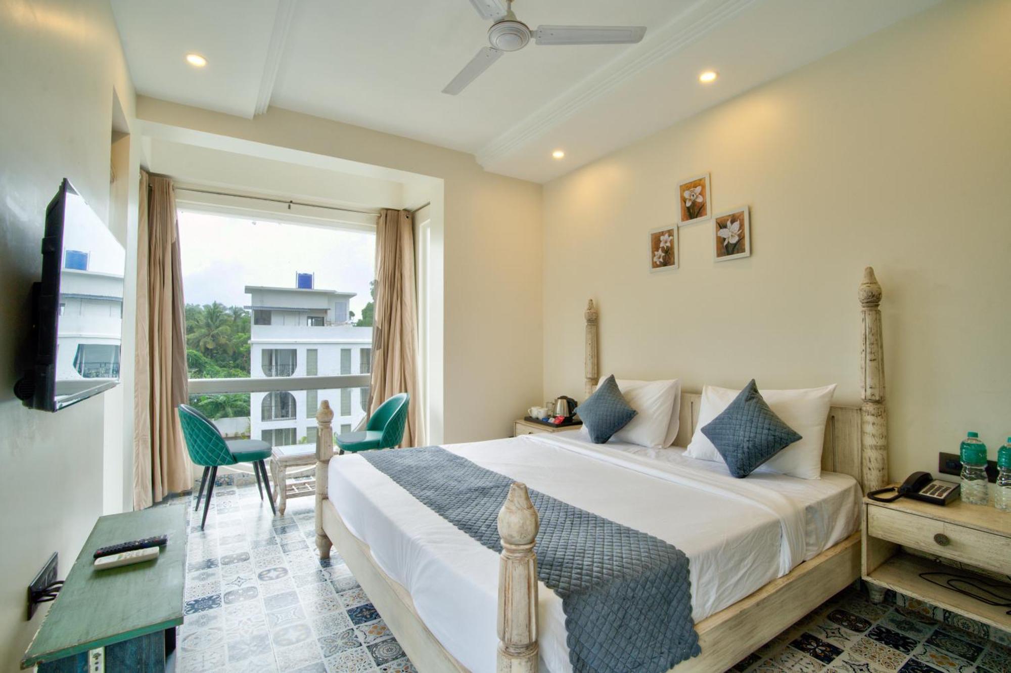Goa Courtyard By The Porto Arpora Hotel Baga Exterior photo